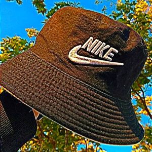 NIKE Bucket Hat (Reversable) Size: S